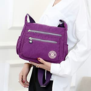 Bolso de mano morado