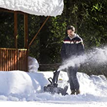 Los quitanieves Alpina liberan r??pidamente los caminos de la nieve.